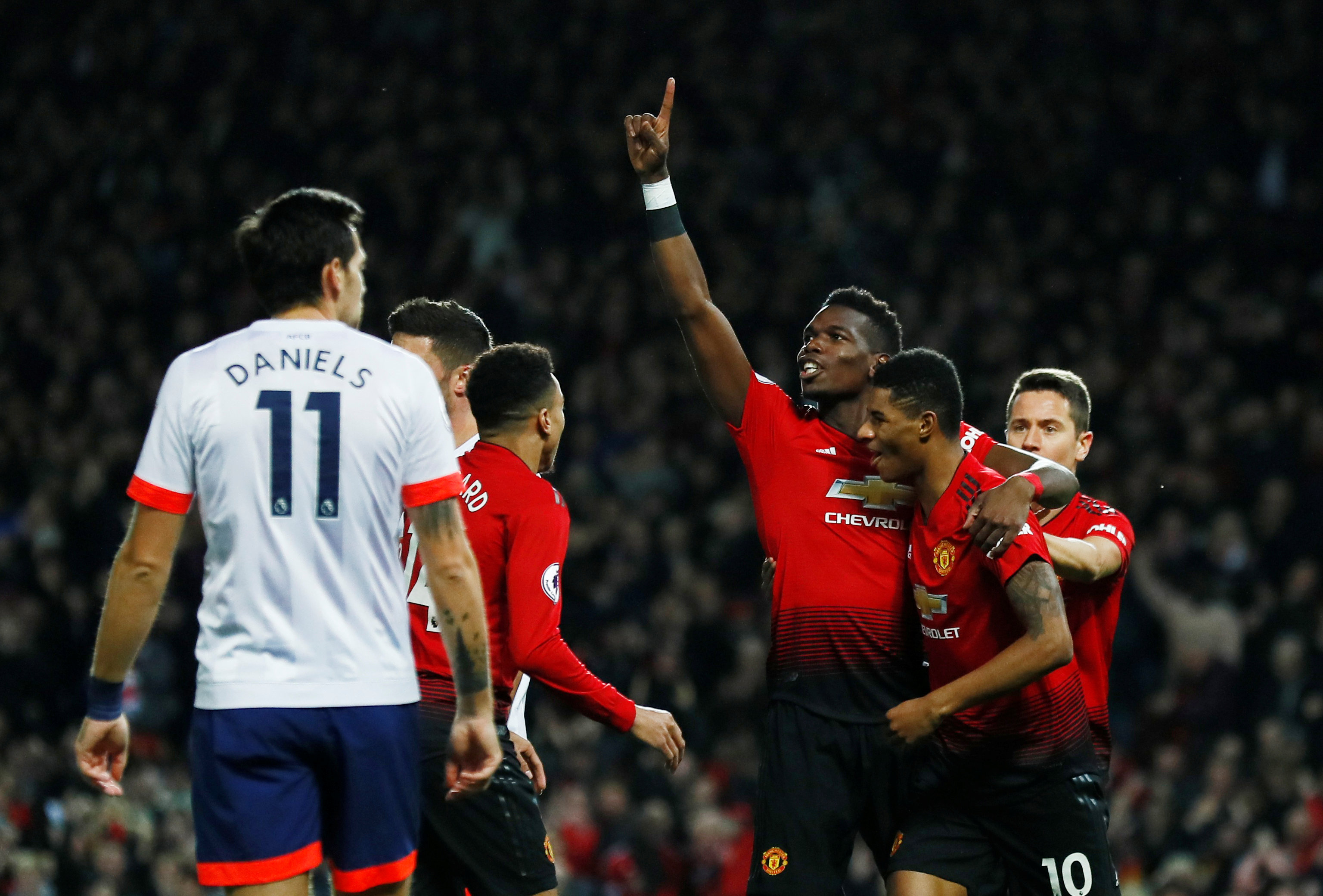 也帮助球队 也帮助球队